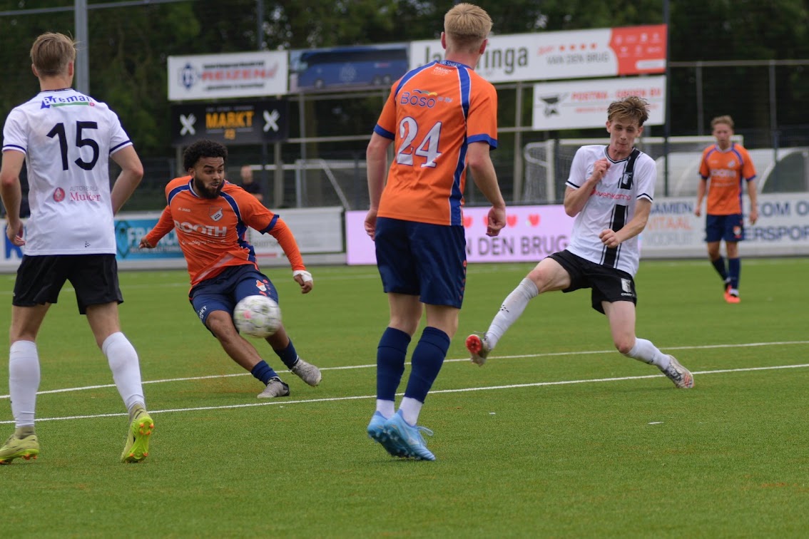 Thuisploeg Kent Valse Start Van Nieuw Seizoen In De Vierde Divisie 5 Slotoffensief - DSC 28912